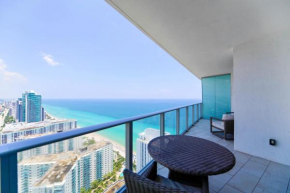 Ocean & City Views l Luxury Beachfront Condo